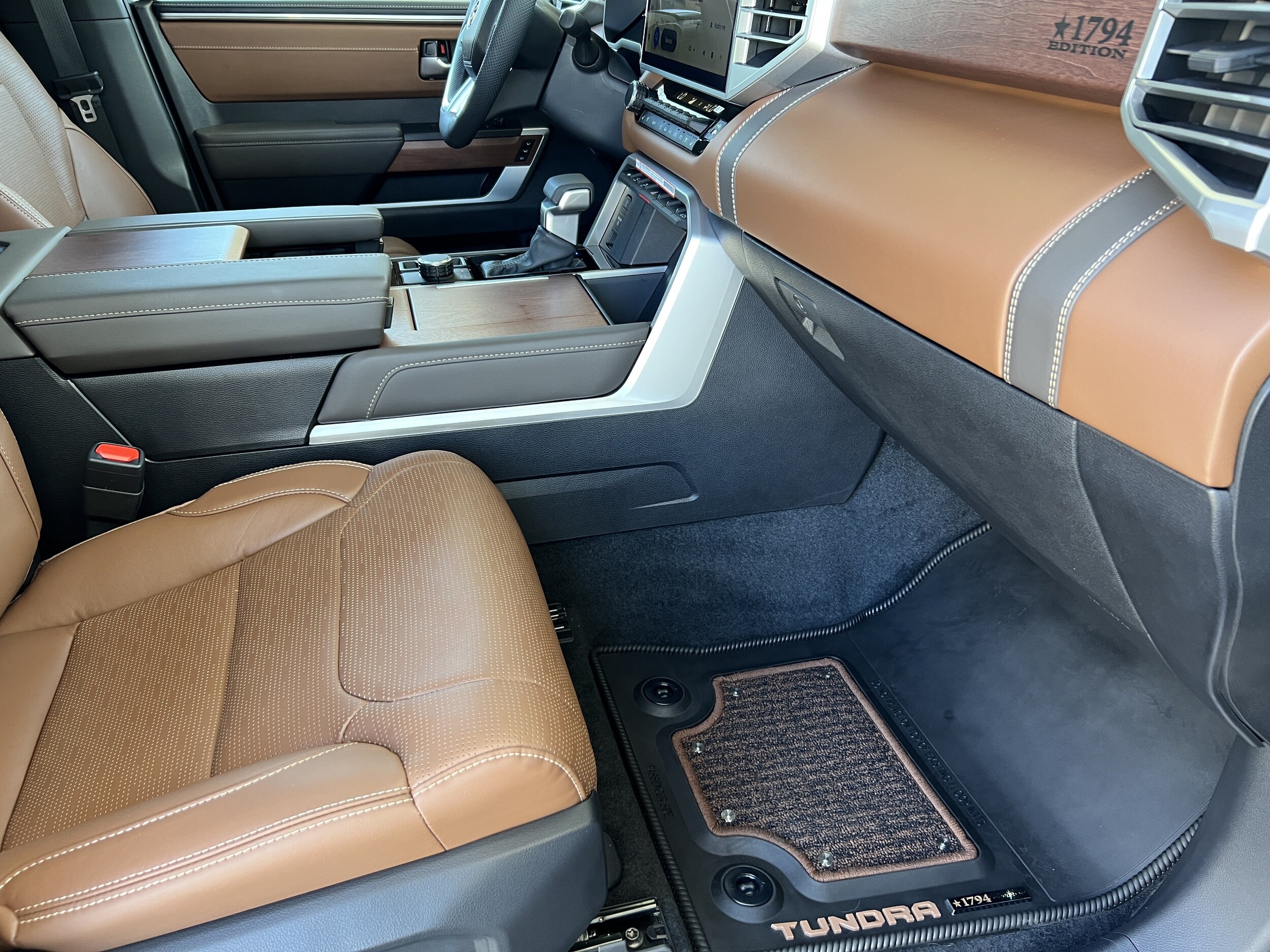 2025 Toyota Tundra 1794 Edition - Photo 20