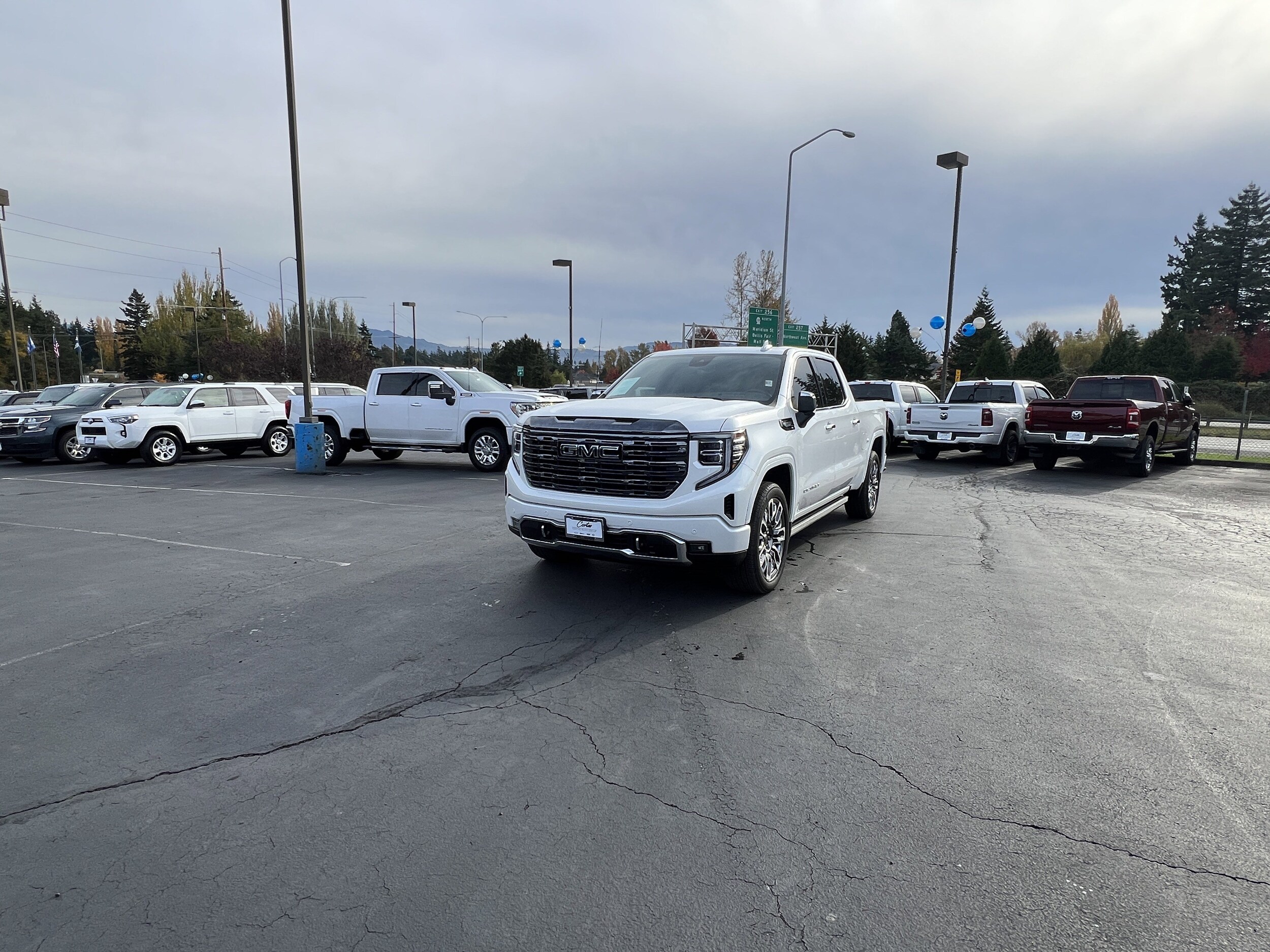 2024 Gmc Sierra 1500 Denali Ultimate photo 3