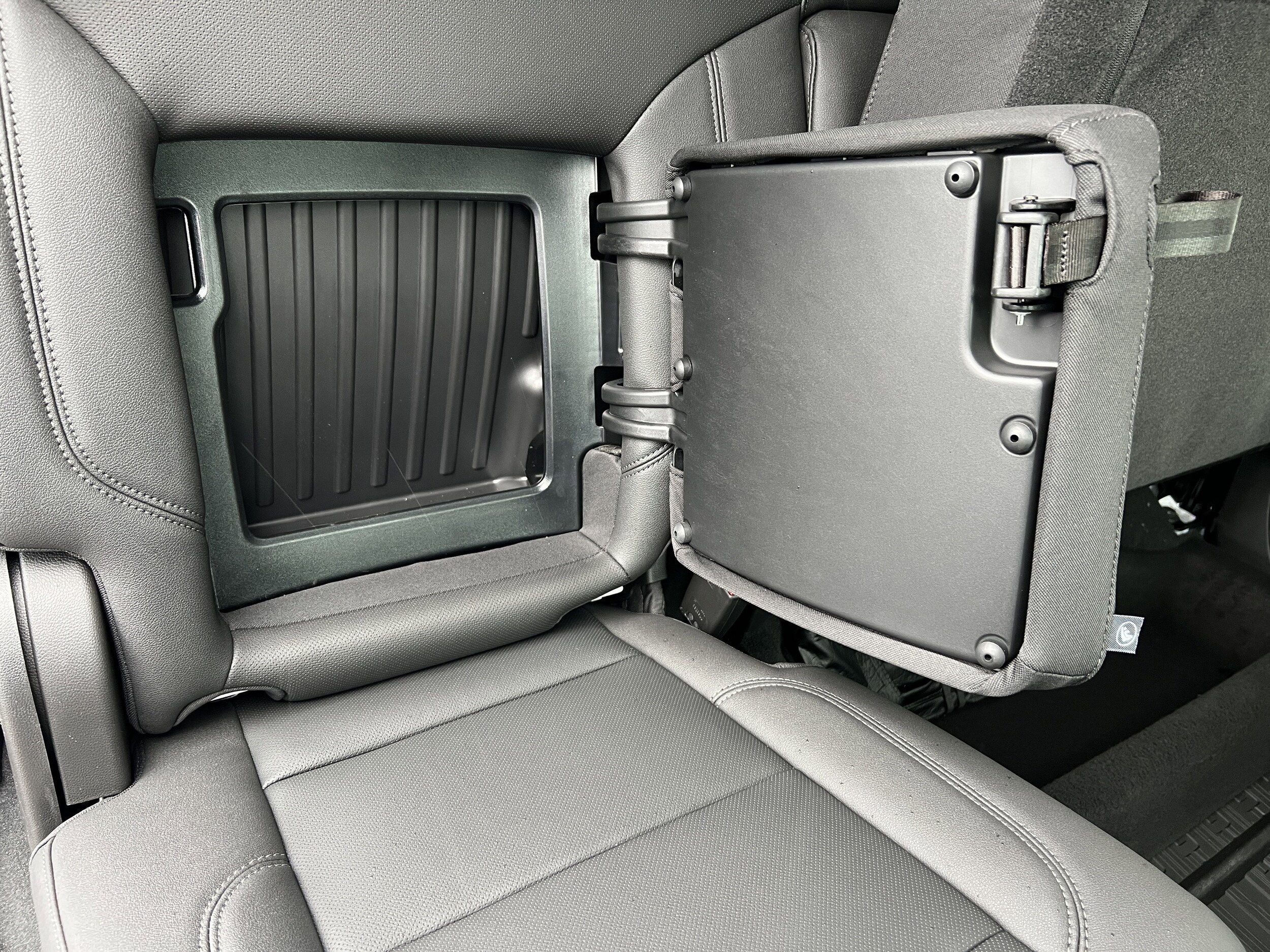 2026 GMC Sierra 1500 SLT - Photo 21
