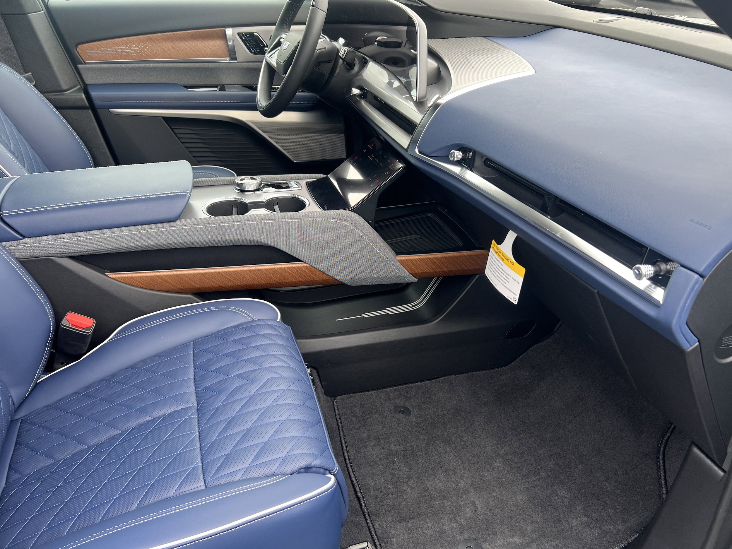 2026 Cadillac VISTIQ Premium Luxury - Photo 28