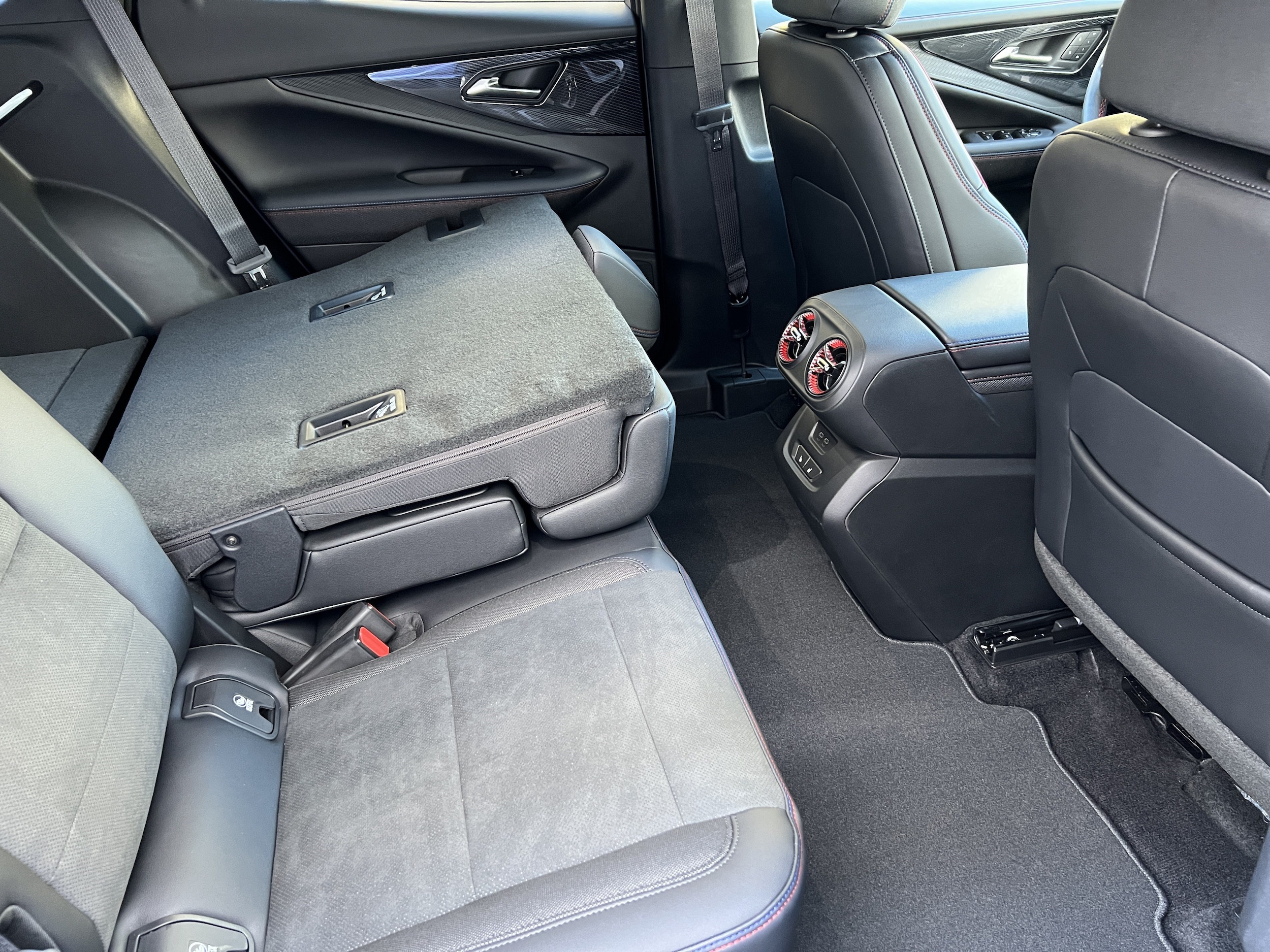 2027 Chevrolet Blazer EV RS - Photo 22