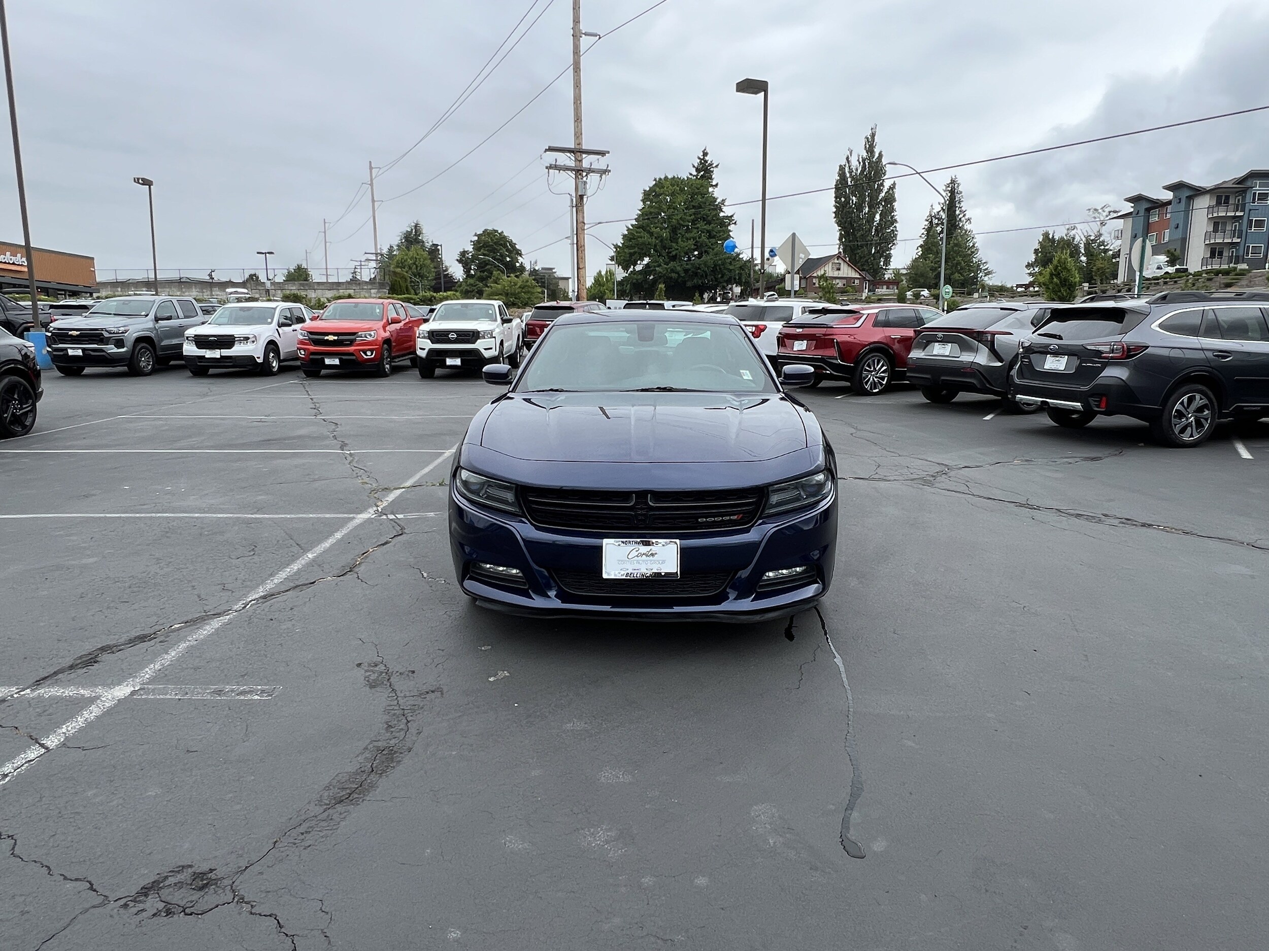 2015 Dodge Charger SXT photo 2