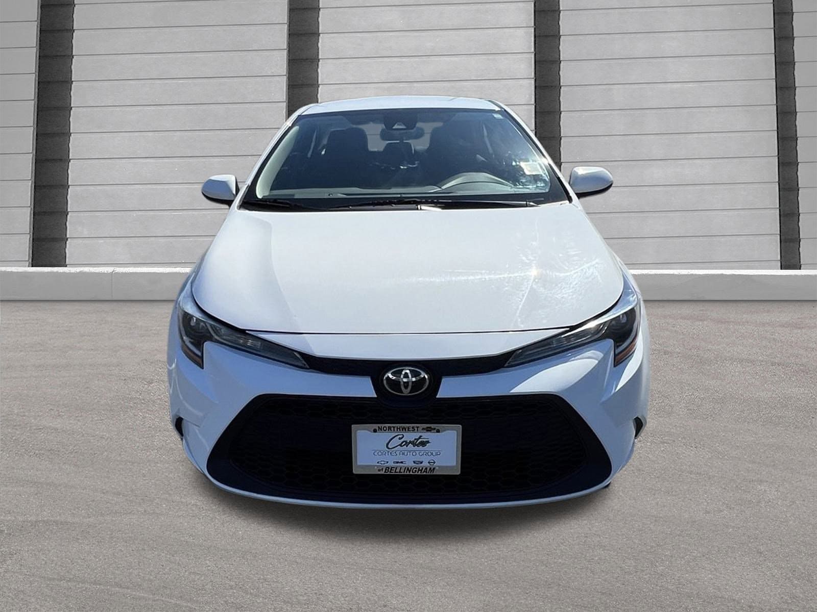 Used 2022 Toyota Corolla LE with VIN 5YFEPMAE6NP273962 for sale in Bellingham, WA