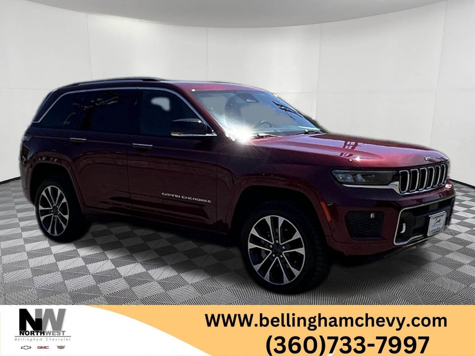 2023 Jeep Grand Cherokee Overland's photo