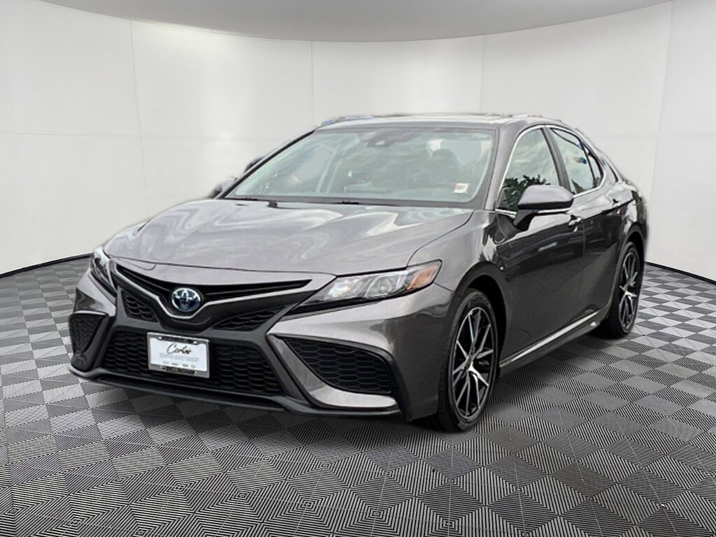 Used 2023 Toyota Camry SE Hybrid Sedan