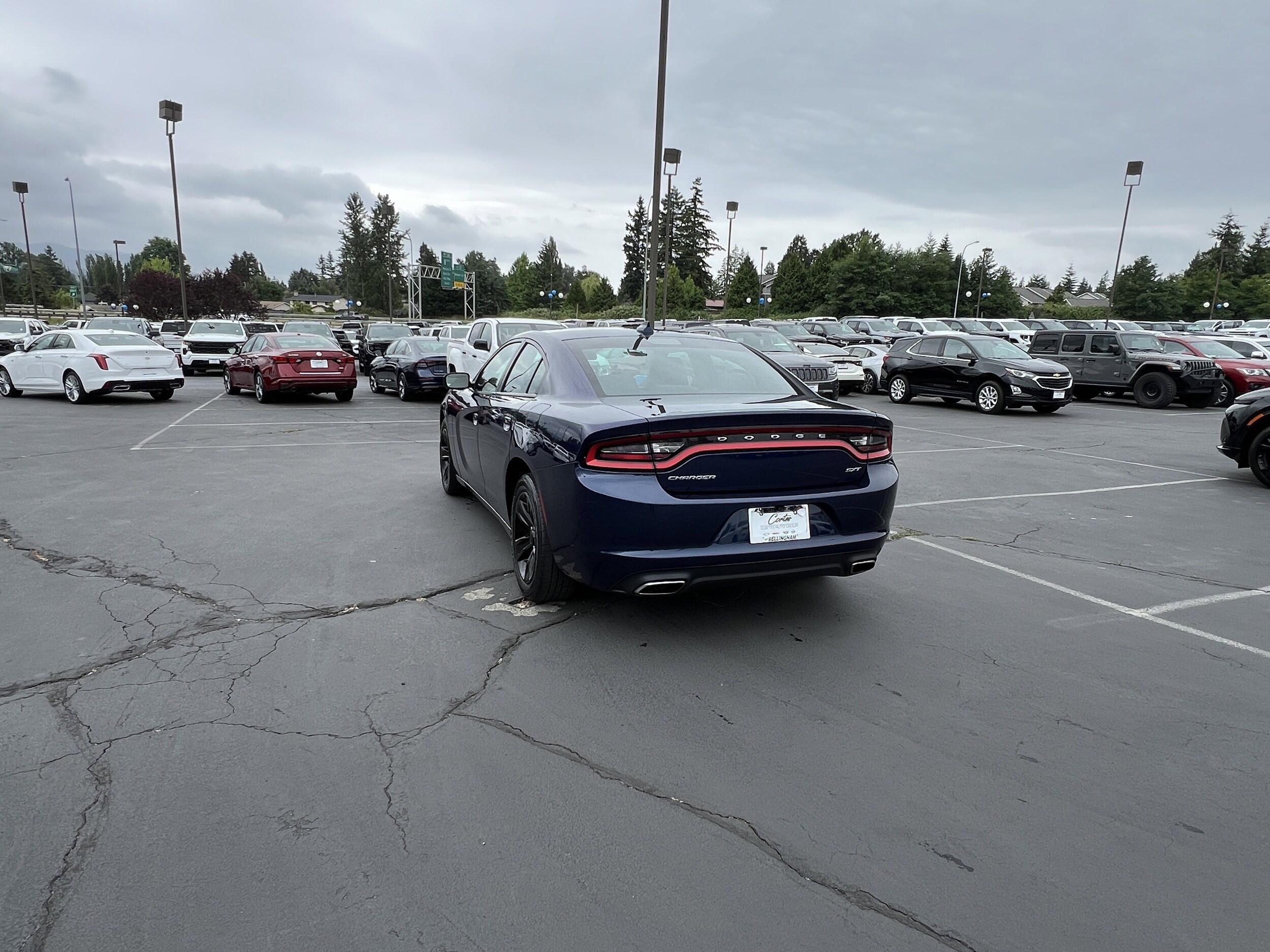 2015 Dodge Charger SXT photo 4