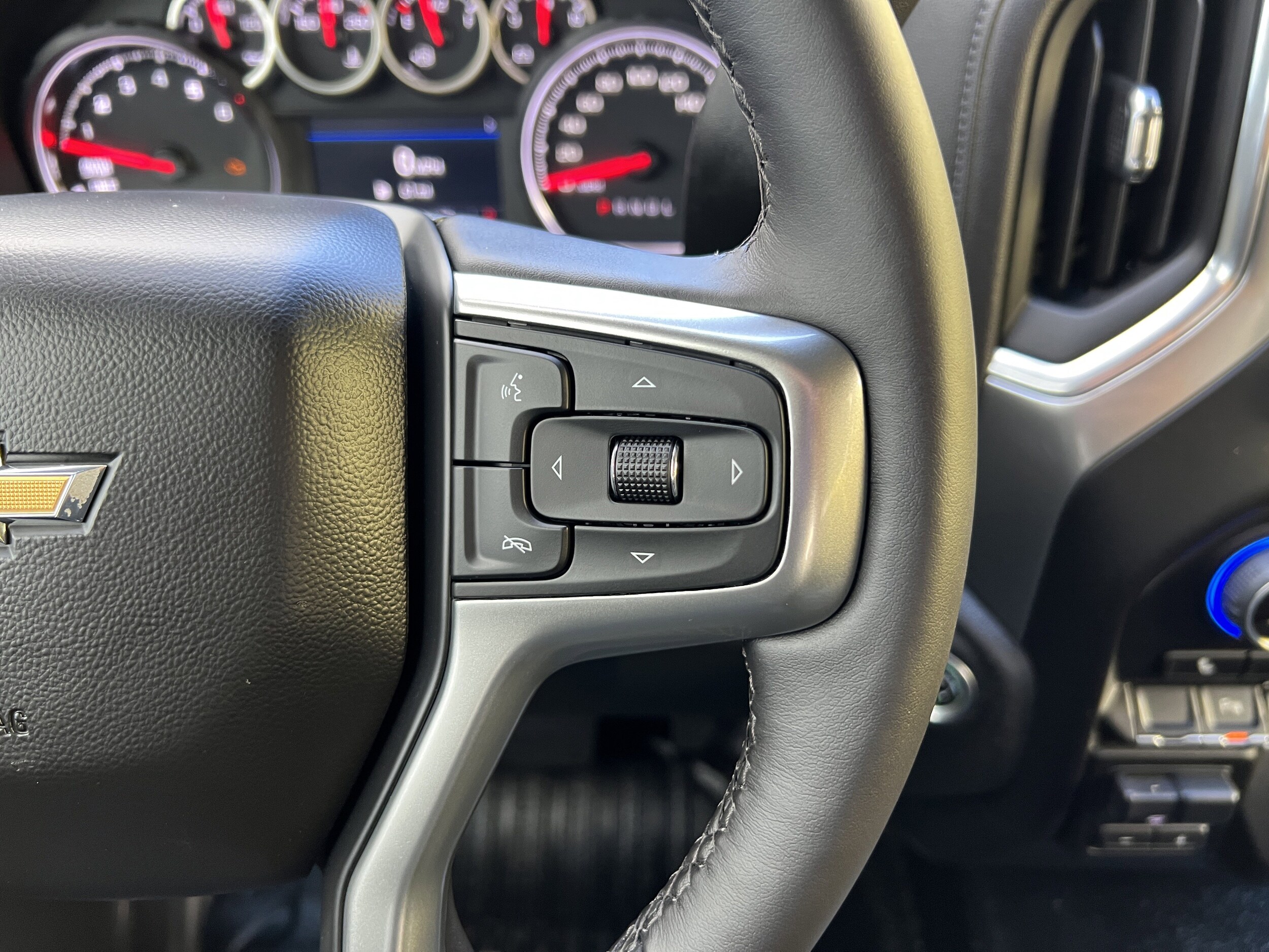 2022 Chevrolet Silverado 1500 Limited LT - Photo 24