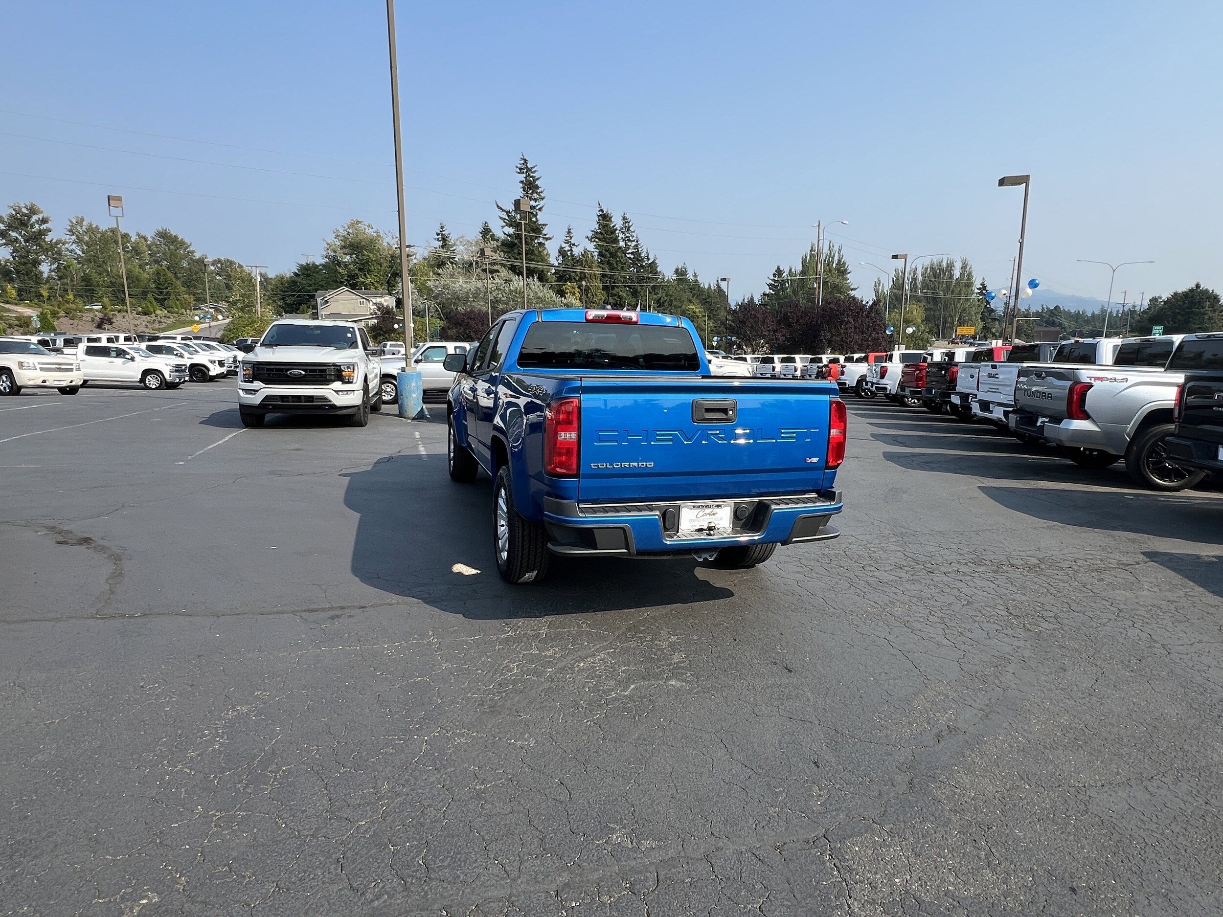 2021 Chevrolet Colorado LT photo 3