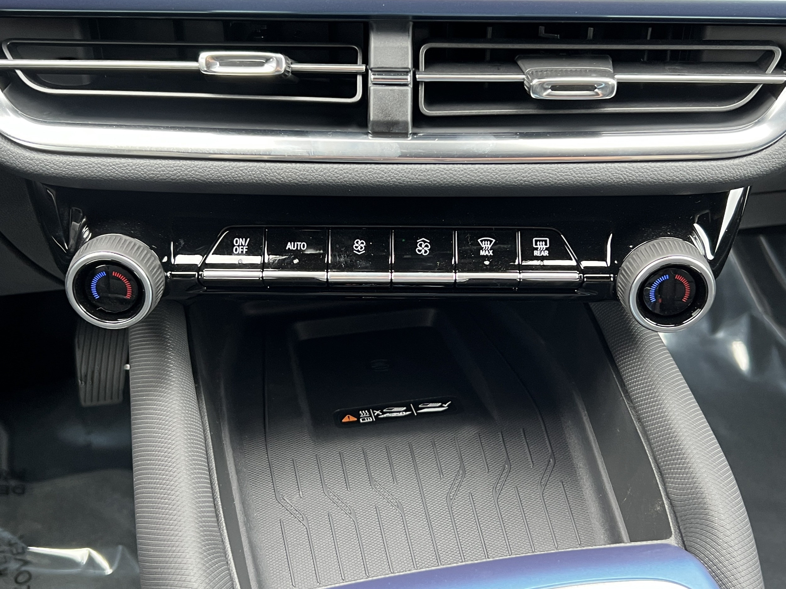 2026 Chevrolet Equinox EV 2LT - Photo 30