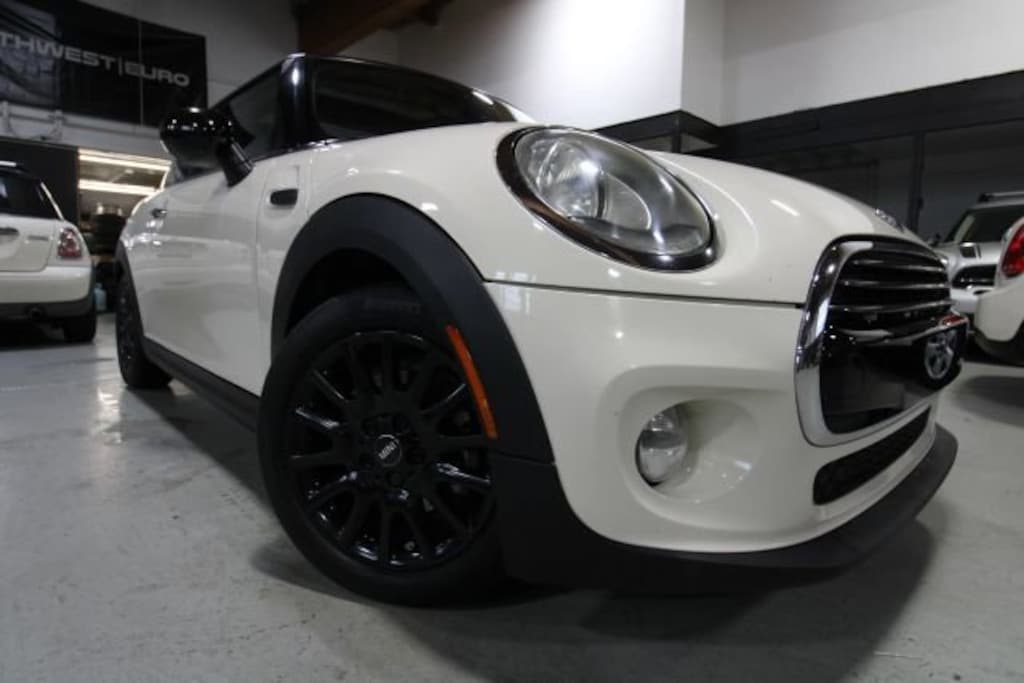 Used 2017 MINI Hardtop 2 Door Cooper Cooper FWD