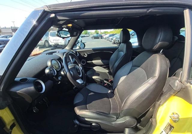 2009 Mini Cooper Convertible S photo 4