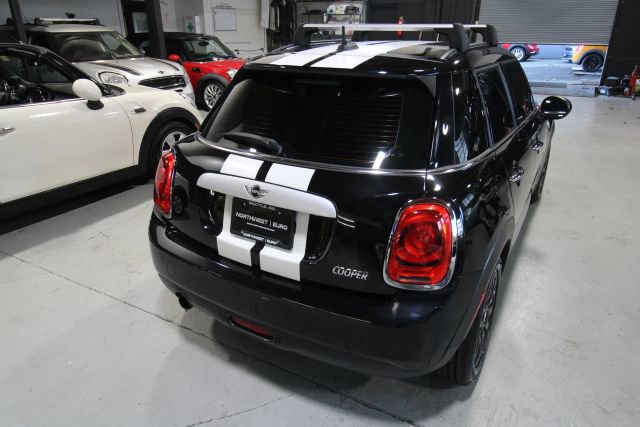2015 Mini Cooper Hardtop 4 Door photo 4