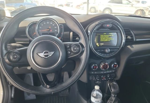 2017 Mini Cooper Convertible photo 4