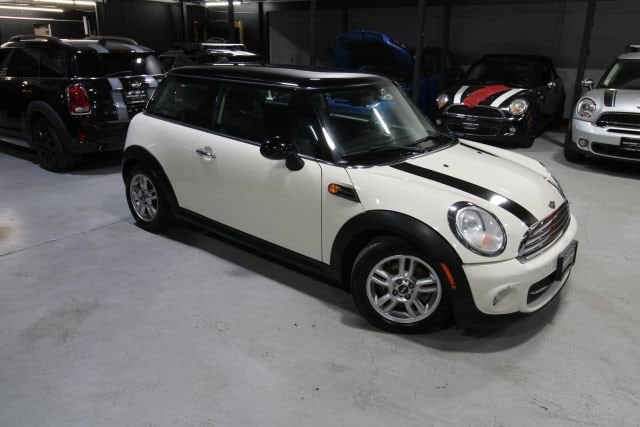 2013 MINI Cooper Base's photo