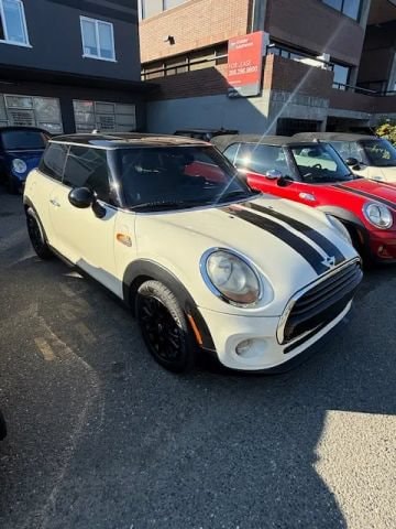 2017 MINI Cooper