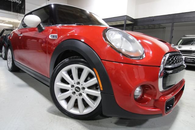 2014 Mini Cooper S Hardtop 2 Door photo 2