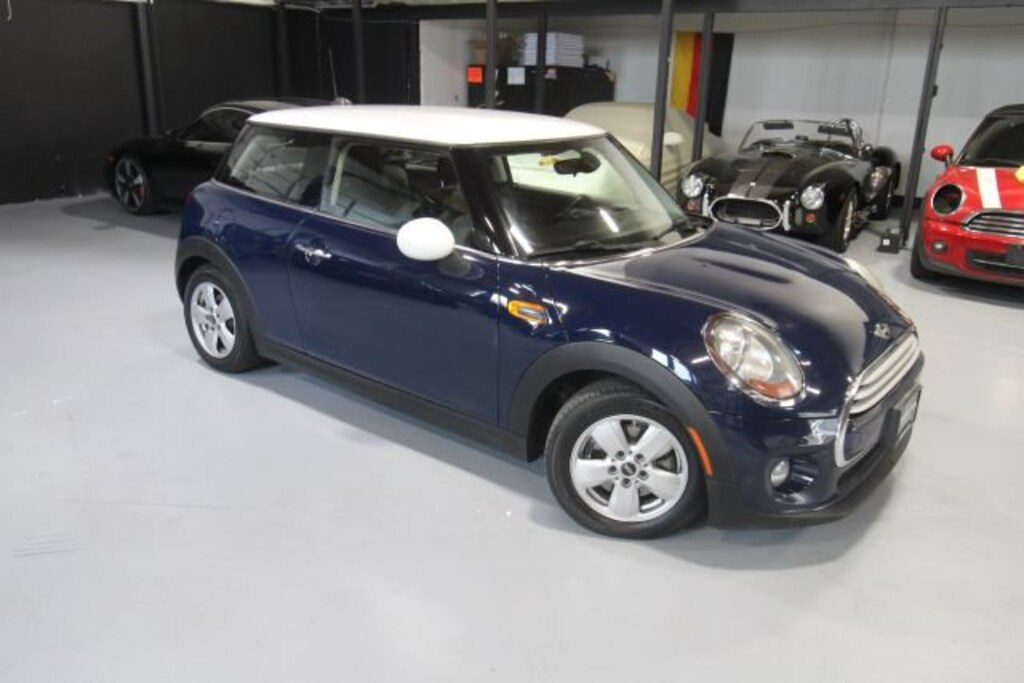 Used 2015 MINI Cooper Hardtop Cooper Hatchback 2D HB