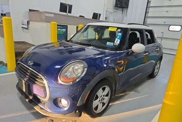 2017 MINI Cooper Base