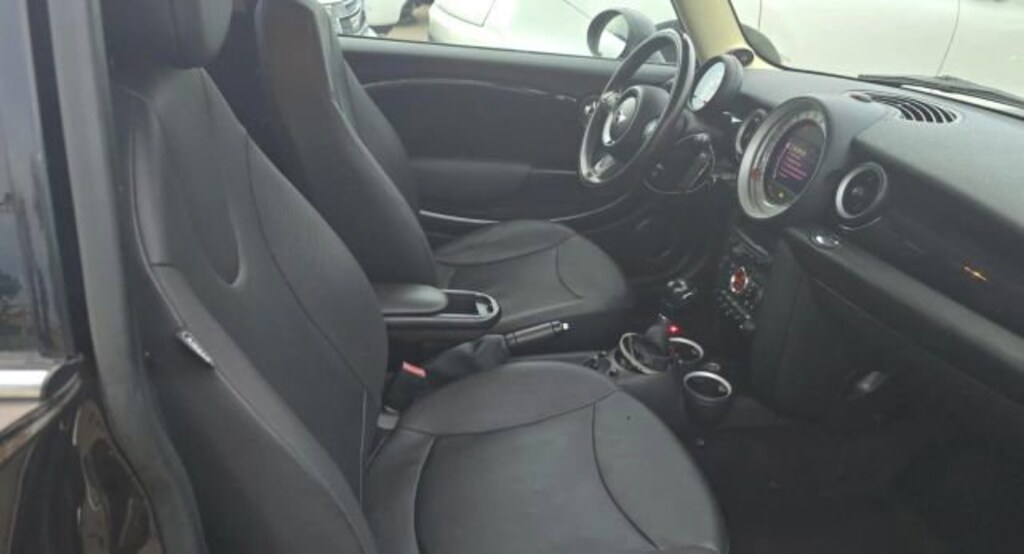 Used 2011 MINI Cooper Hardtop Cooper Hatchback 2D Coupe
