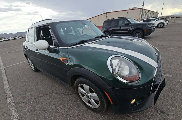 2017 Mini Cooper 4 Door Hardtop photo 2