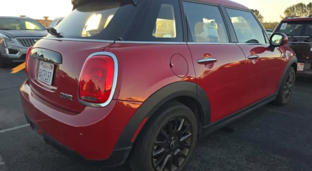 Used 2018 MINI Hardtop 4 Door Cooper Cooper FWD