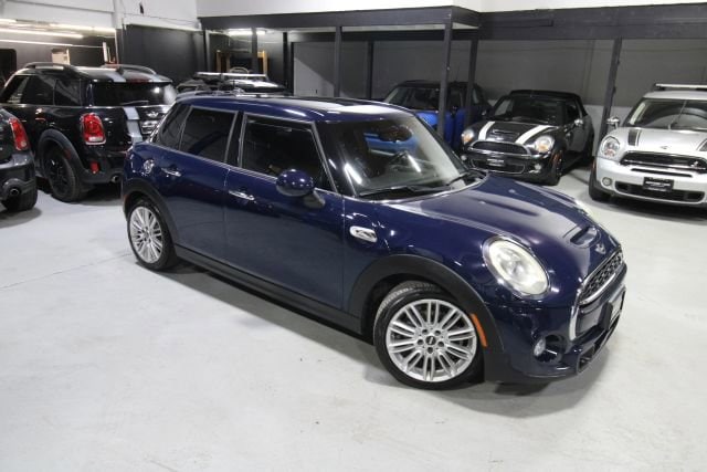 2017 MINI Cooper S's photo