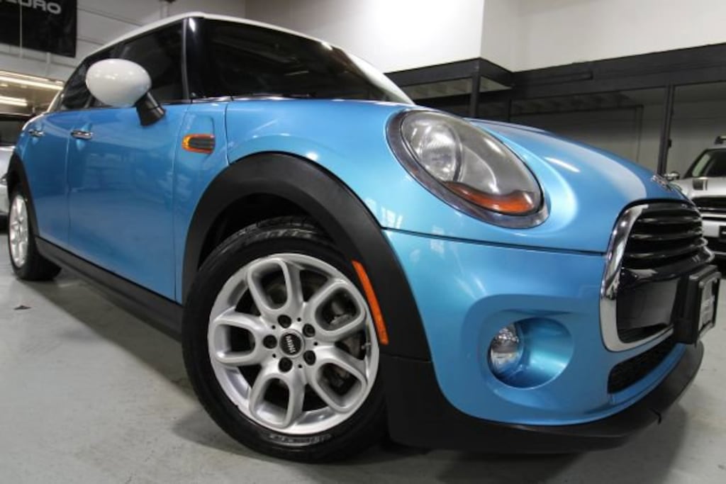 Used 2018 MINI Hardtop 4 Door Cooper Cooper FWD