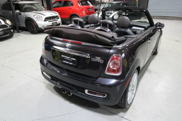 2013 Mini Cooper Convertible S photo 4