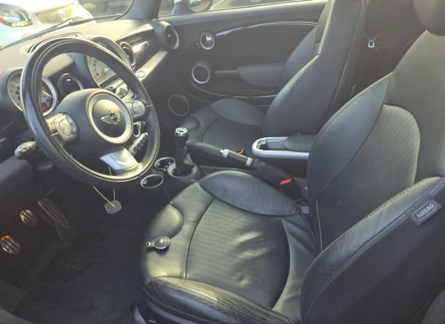 2009 Mini Cooper Hardtop S photo 4