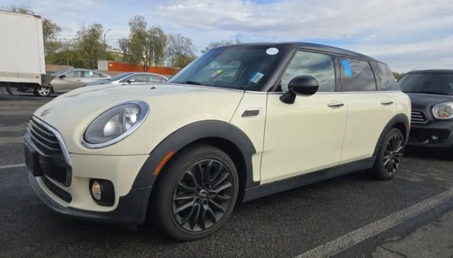2017 MINI Clubman Base's photo