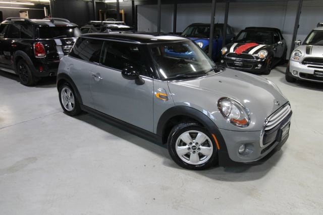 2015 MINI Cooper Base's photo