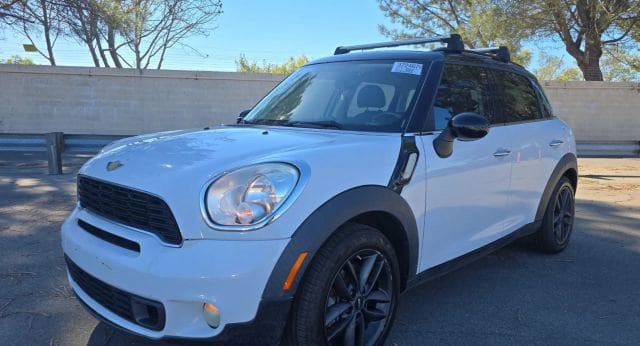 2013 MINI Countryman Countryman S's photo
