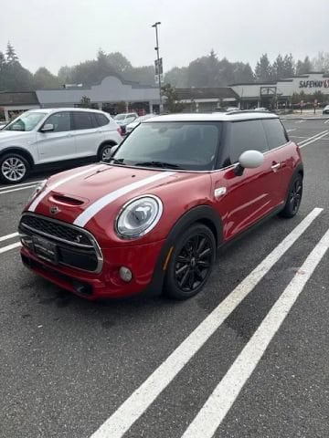 2017 MINI Cooper