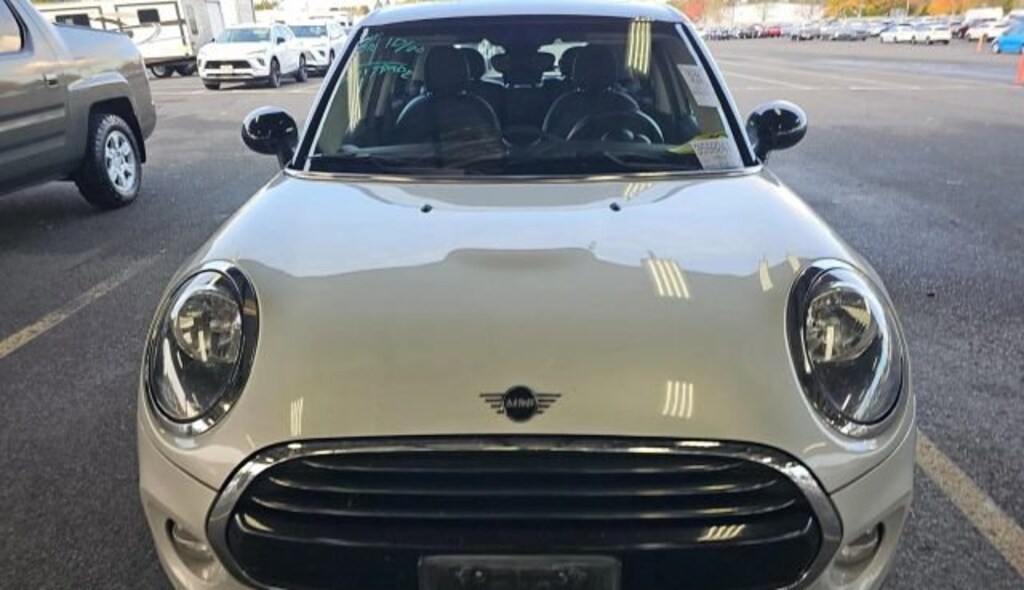 Used 2019 MINI Hardtop 4 Door Cooper Hatchback 4D
