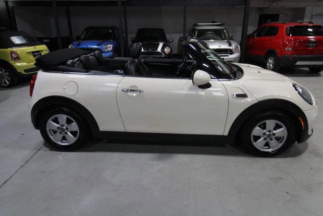 2017 Mini Cooper Convertible photo 3