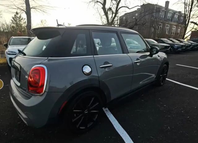 2016 Mini Cooper Hardtop 4 Door S photo 3