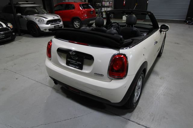 2017 Mini Cooper Convertible photo 4