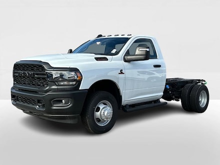 2024 Ram 3500 Chassis Cab 3500 TRADESMAN CHASSIS REGULAR CAB 4X4 60' CA Pickup