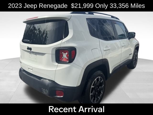 2023 Jeep Renegade Latitude photo 3