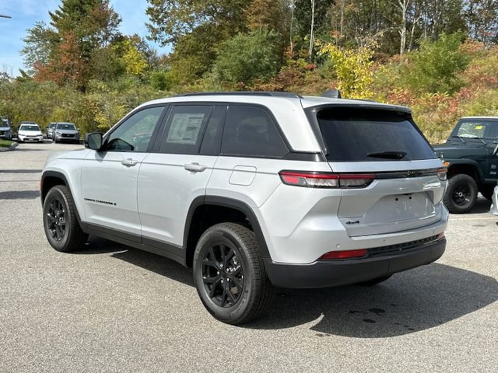 New 2025 Jeep Grand Cherokee ALTITUDE X 4X4 Sport Utility