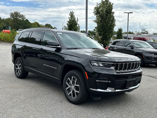 2025 Jeep Grand Cherokee Limited photo 4