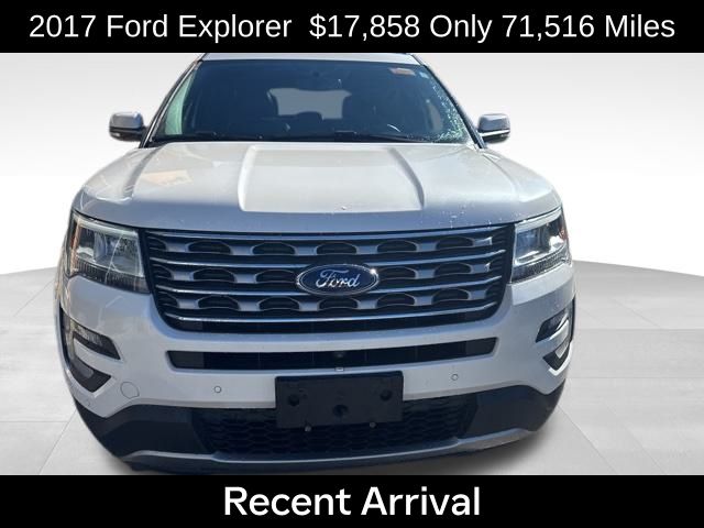 2017 Ford Explorer Limited photo 2