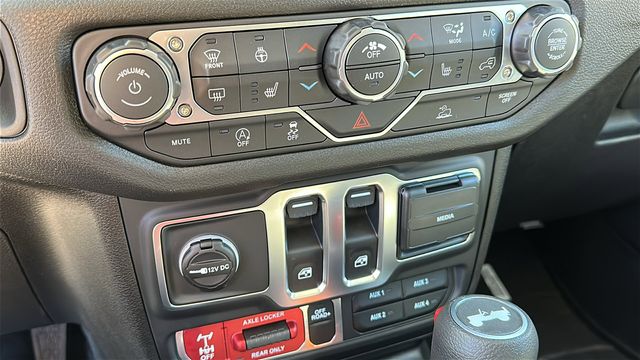 2026 Jeep Wrangler 2-Door Willys - Photo 18