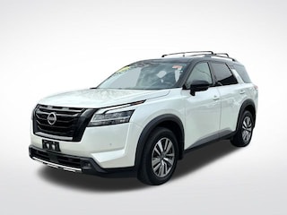2023 Nissan Pathfinder SL SUV