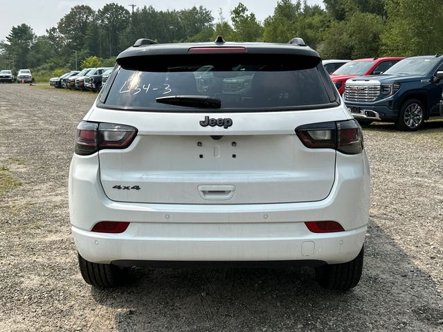 2025 Jeep Compass Limited photo 3