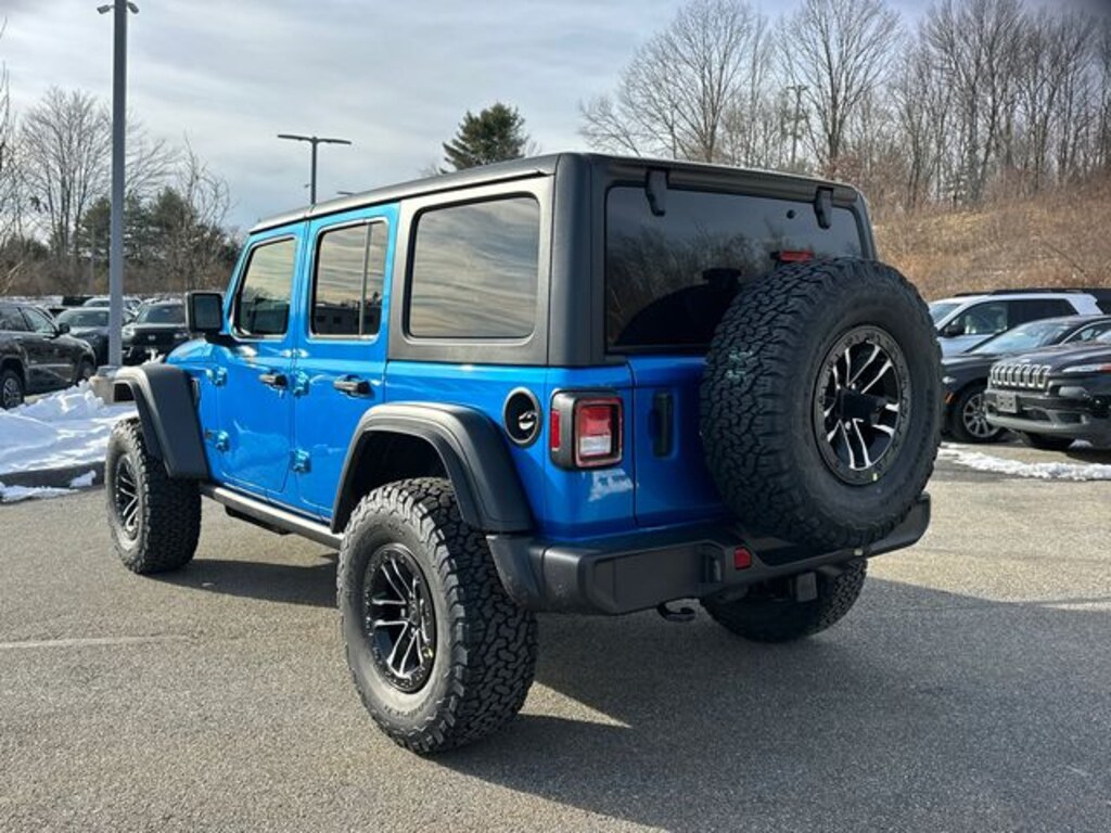 New 2026 Jeep Wrangler 4-DOOR WILLYS Sport Utility