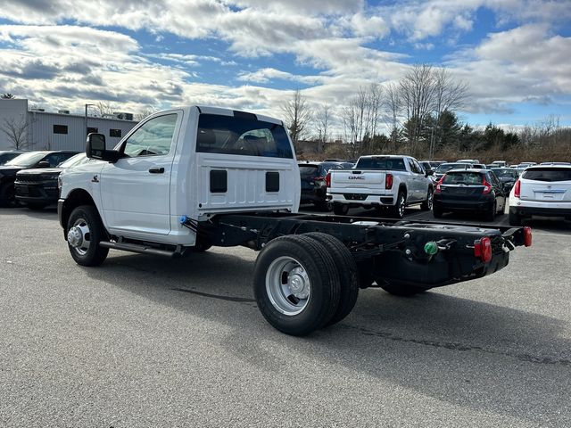 2024 Ram 3500 Tradesman photo 2