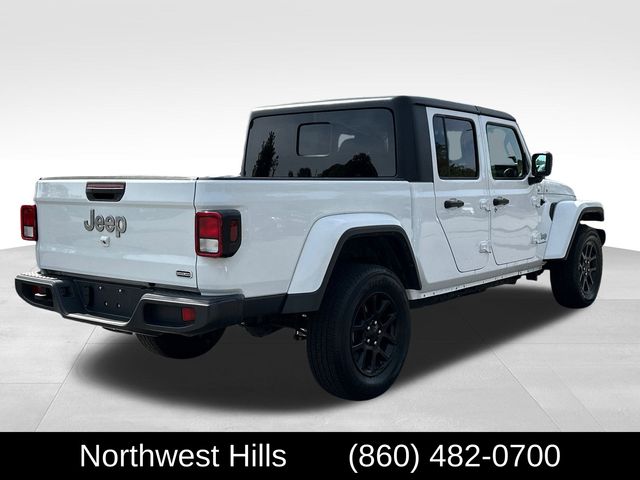 2023 Jeep Gladiator Overland photo 4