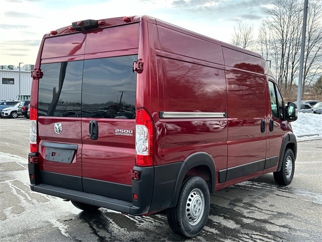 2025 Ram ProMaster 2500 Cargo Van photo 4