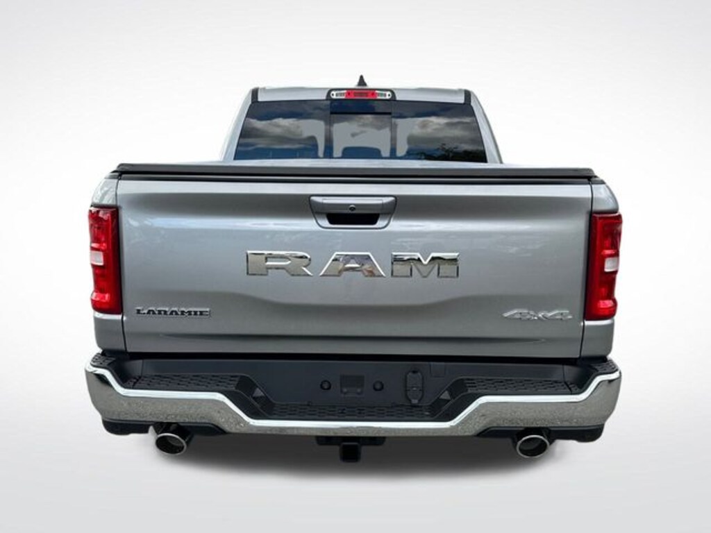 New 2026 Ram 1500 LARAMIE CREW CAB 4X4 5'7 BOX Pickup